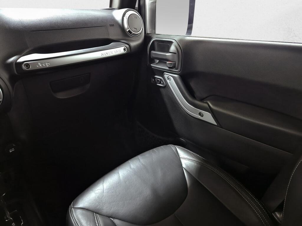 Jeep Wrangler 3.6 V6 Sahara Auto 24