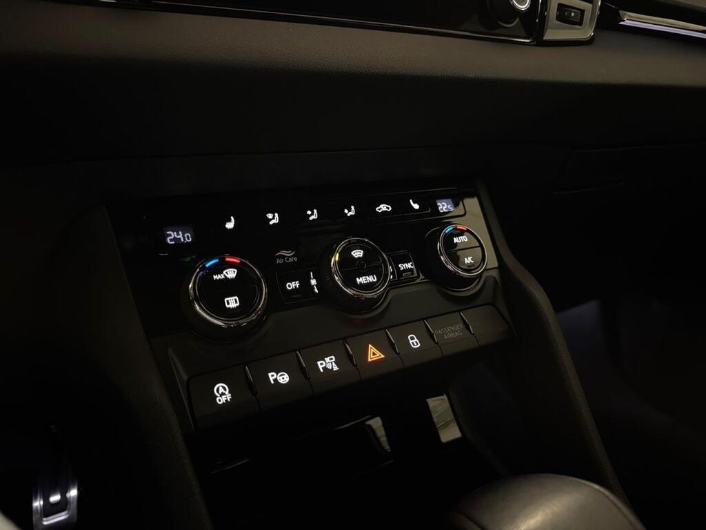 Skoda Karoq 2.0 TSI 140kW (190CV) DSG 4X4 Sportline 13