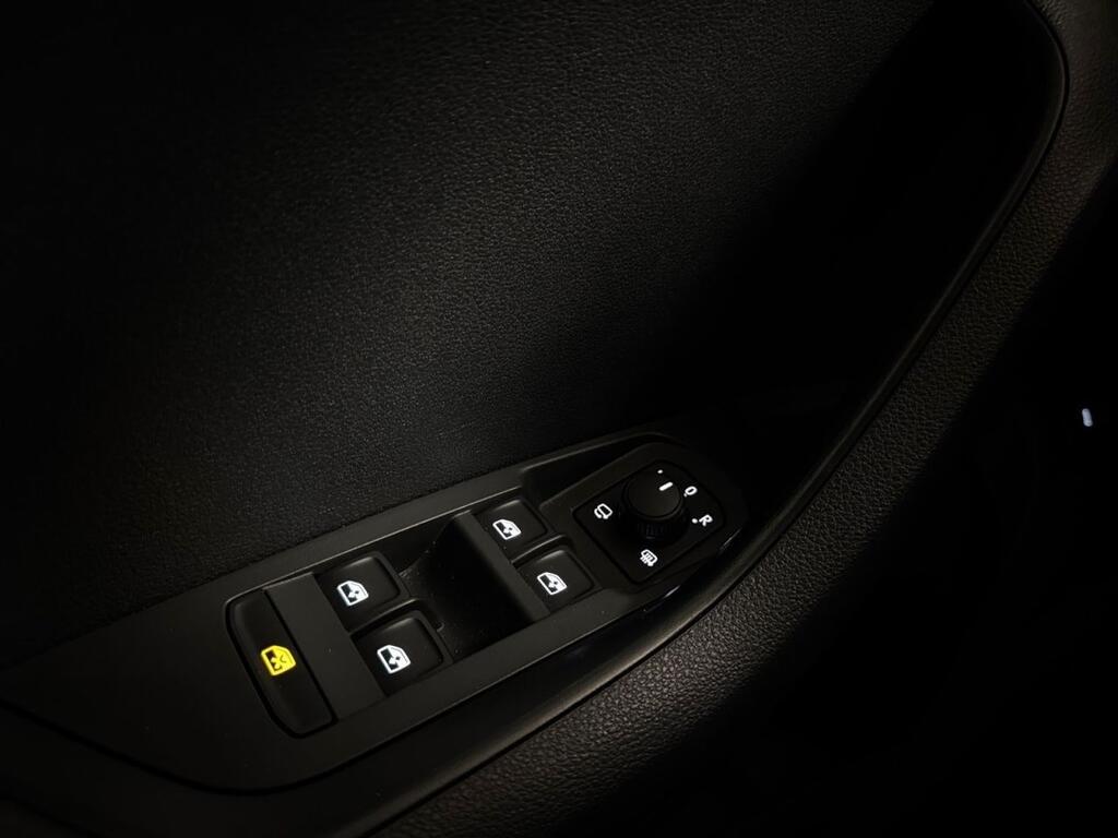 Skoda Karoq 2.0 TSI 140kW (190CV) DSG 4X4 Sportline 12