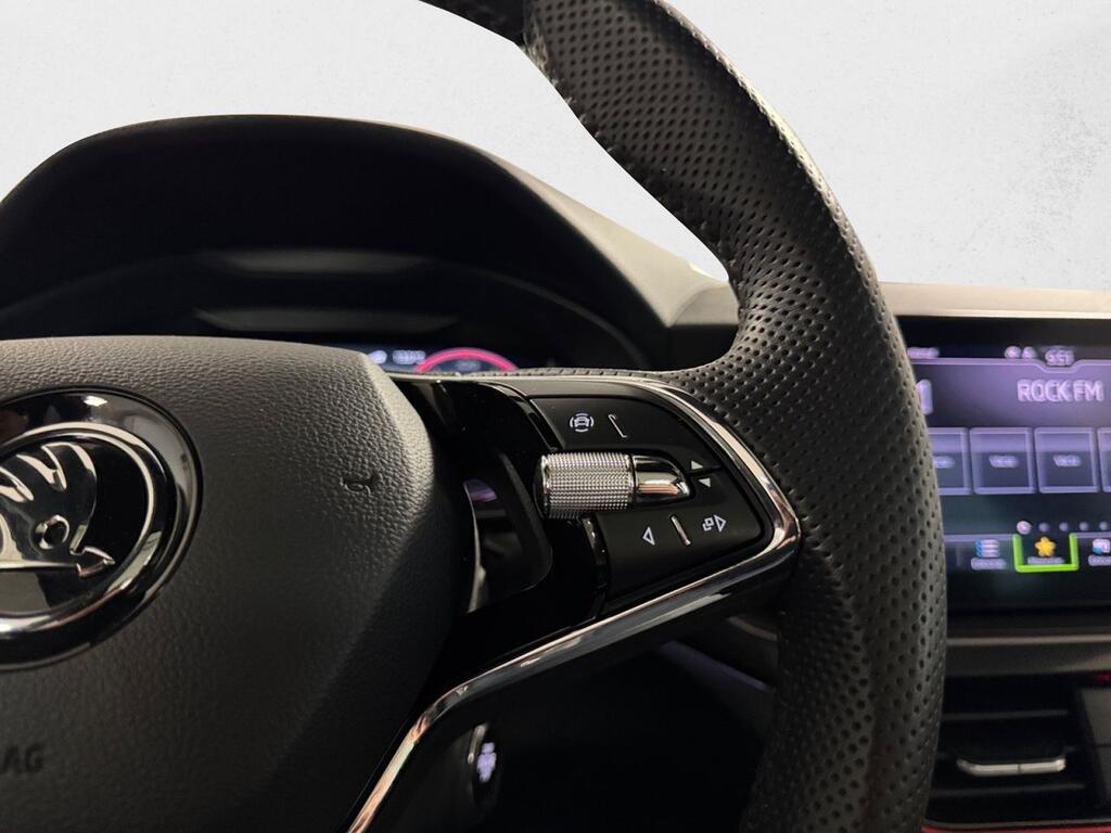 Skoda Kamiq 1.5 TSI 110kW (150CV) MONTECARLO 10