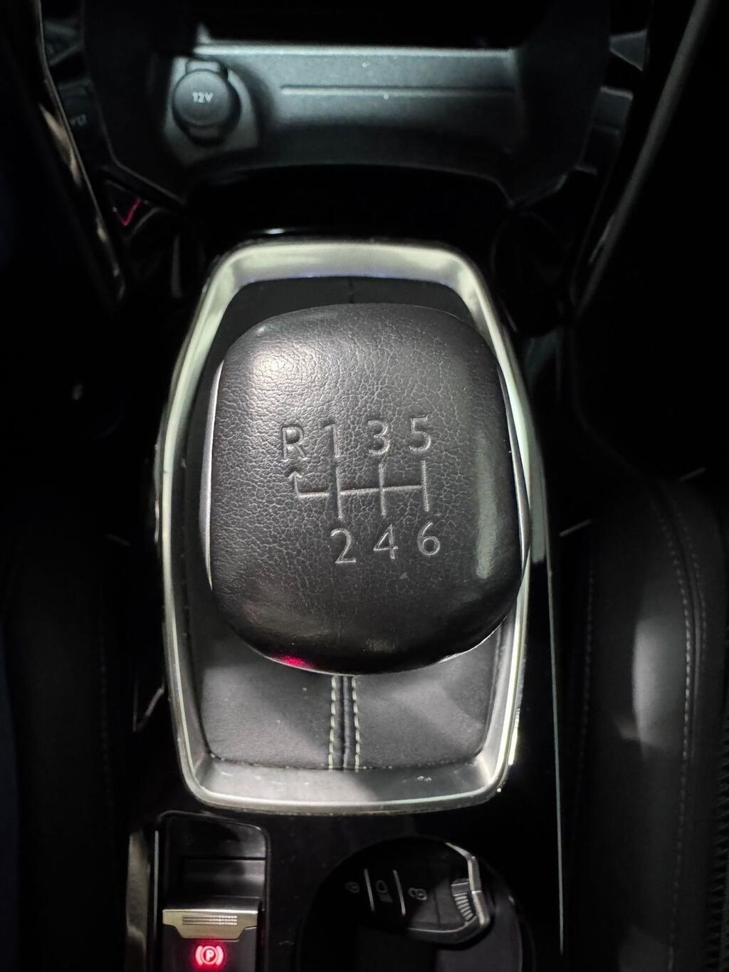 Peugeot 2008 GT Puretech 130 S&S BVM6 23