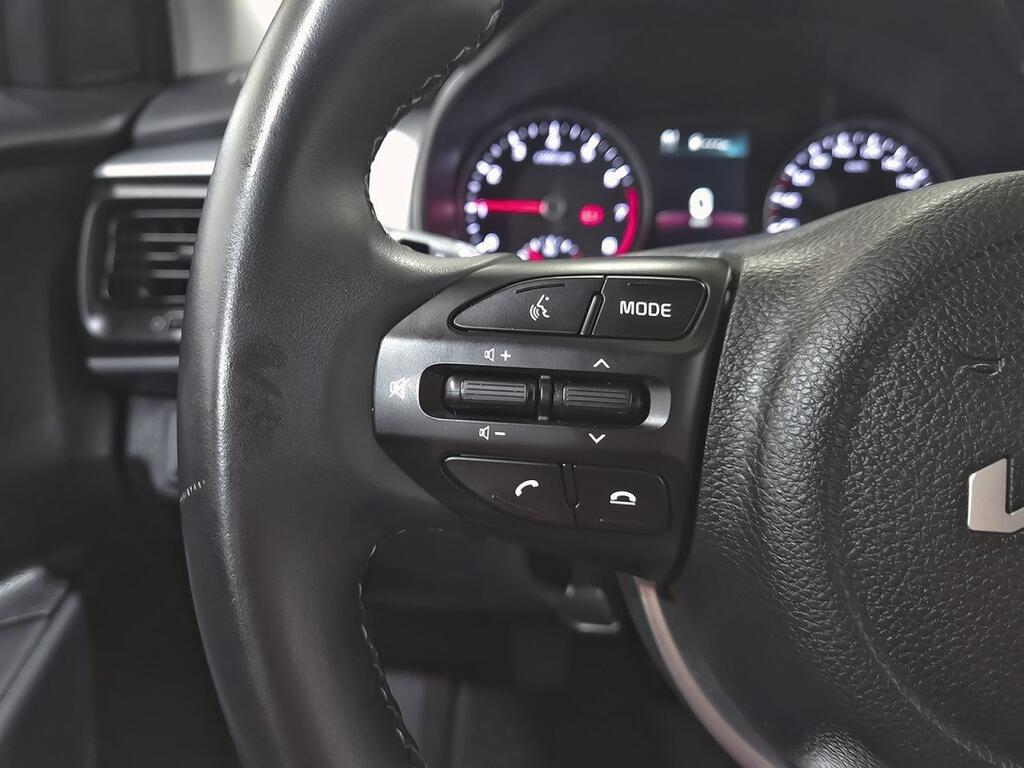 Kia Stonic 1.0 T-GDi 74kW (100CV) MHEV iMT Concept 16