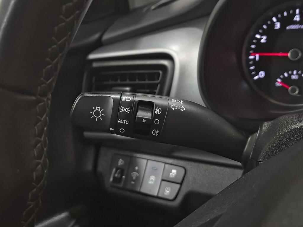 Kia Stonic 1.0 T-GDi 74kW (100CV) MHEV iMT Concept 14