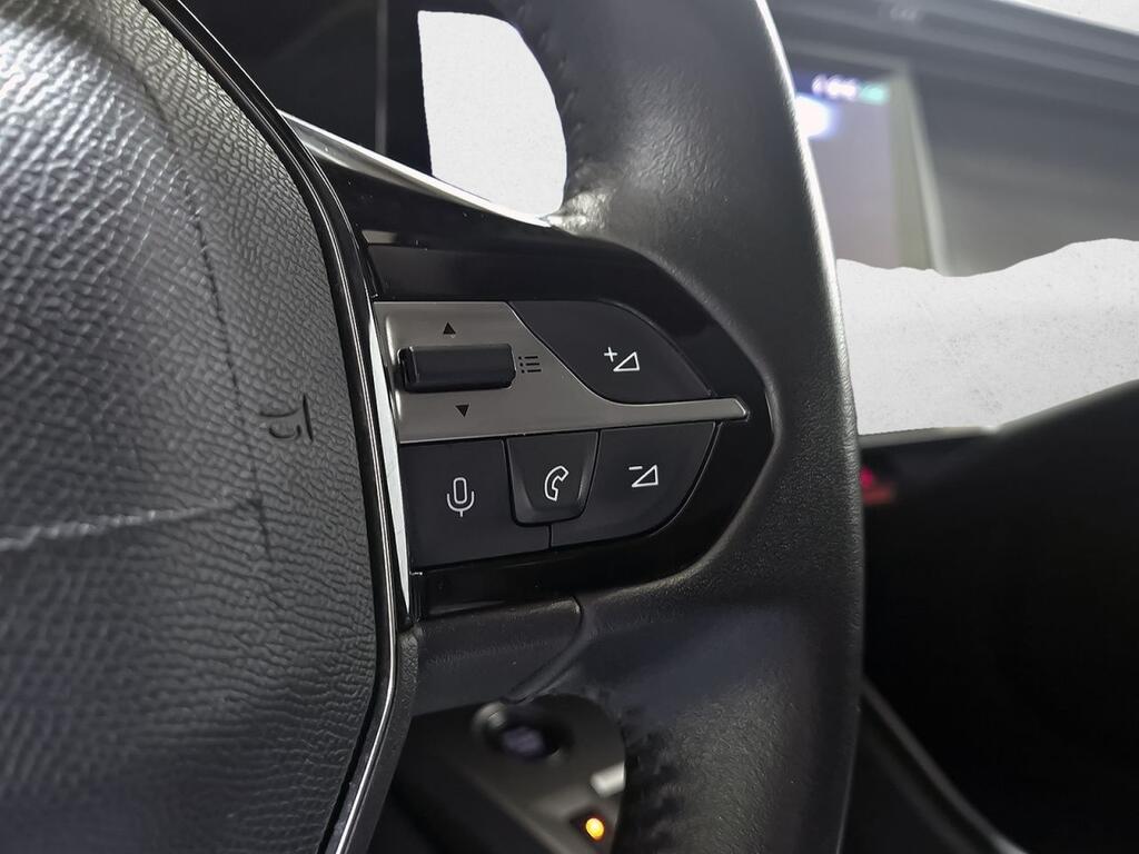 Peugeot 308 5P Allure BlueHDi 130 S&S EAT8 17