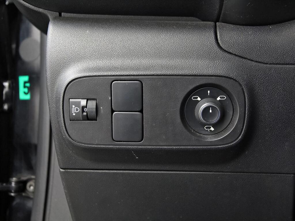 Citroën C3 PureTech 60KW (83CV) Feel Pack 26