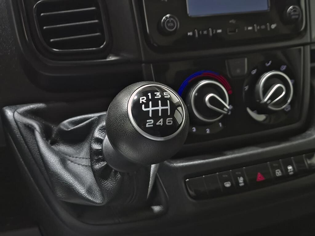 Citroën Jumper FURGON 2.2 BHDI 140 L3H2 3.5T 4P 23