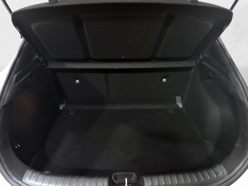 Kia XCeed 1.6 MHEV iMT Drive 100kW (136CV) 7