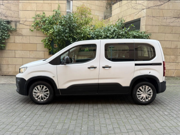 Peugeot Rifter exterior