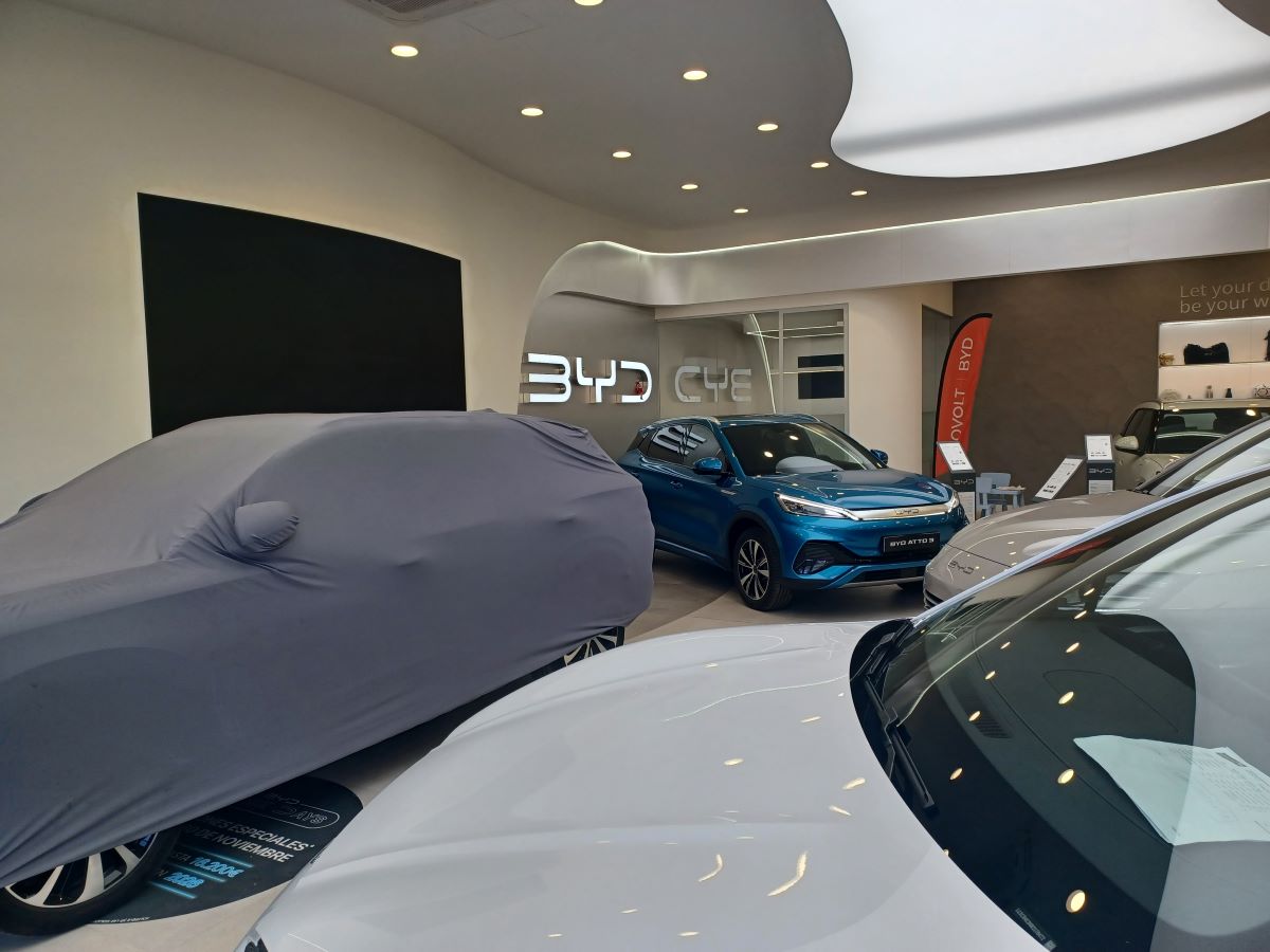 BYD YOMOVO ECOVOLT - IGUALADA