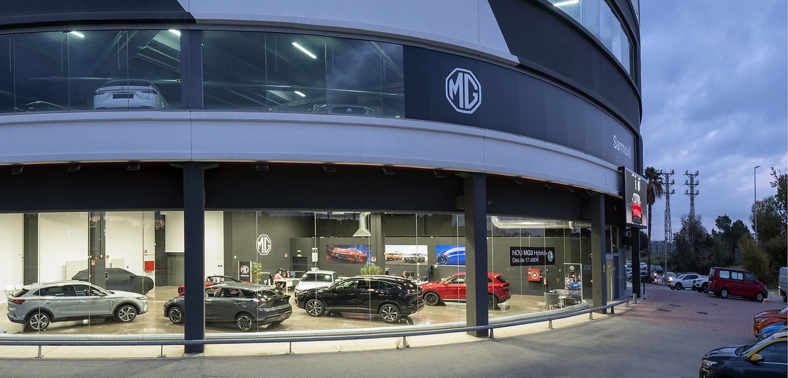 MG YOMOVO SARMOVIL - TERRASSA